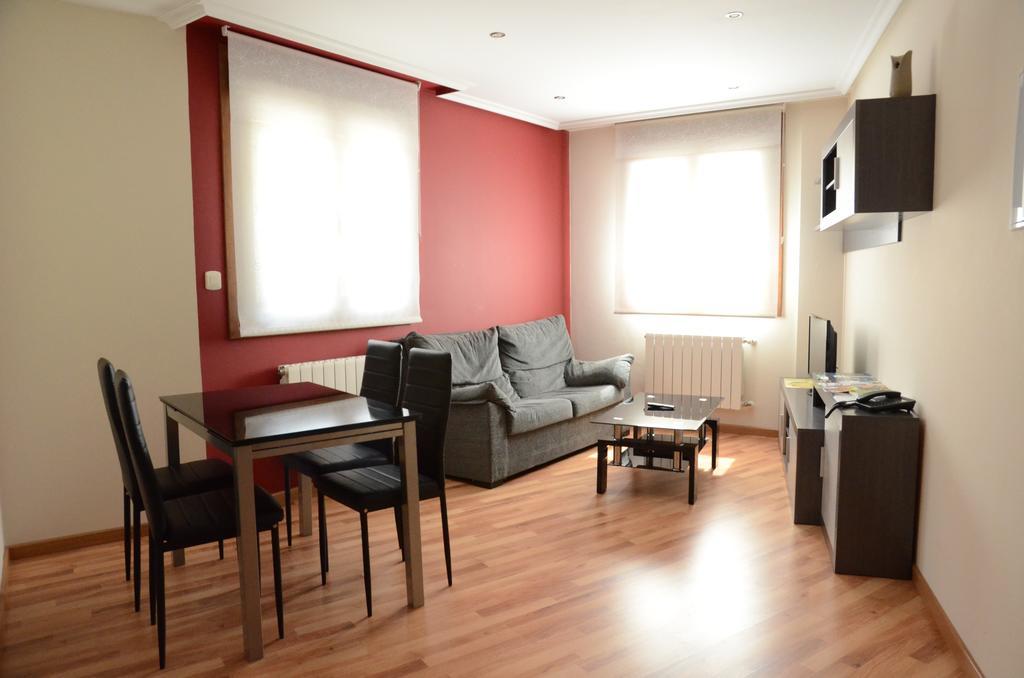 Apartamentos El Rincon De Limes Cangas De Narcea Exteriér fotografie