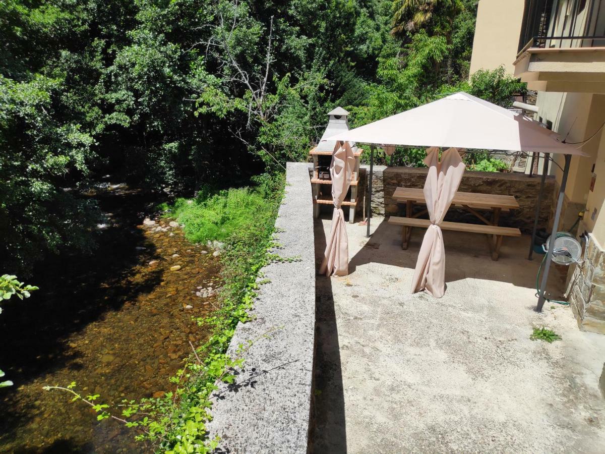 Apartamentos El Rincon De Limes Cangas De Narcea Exteriér fotografie